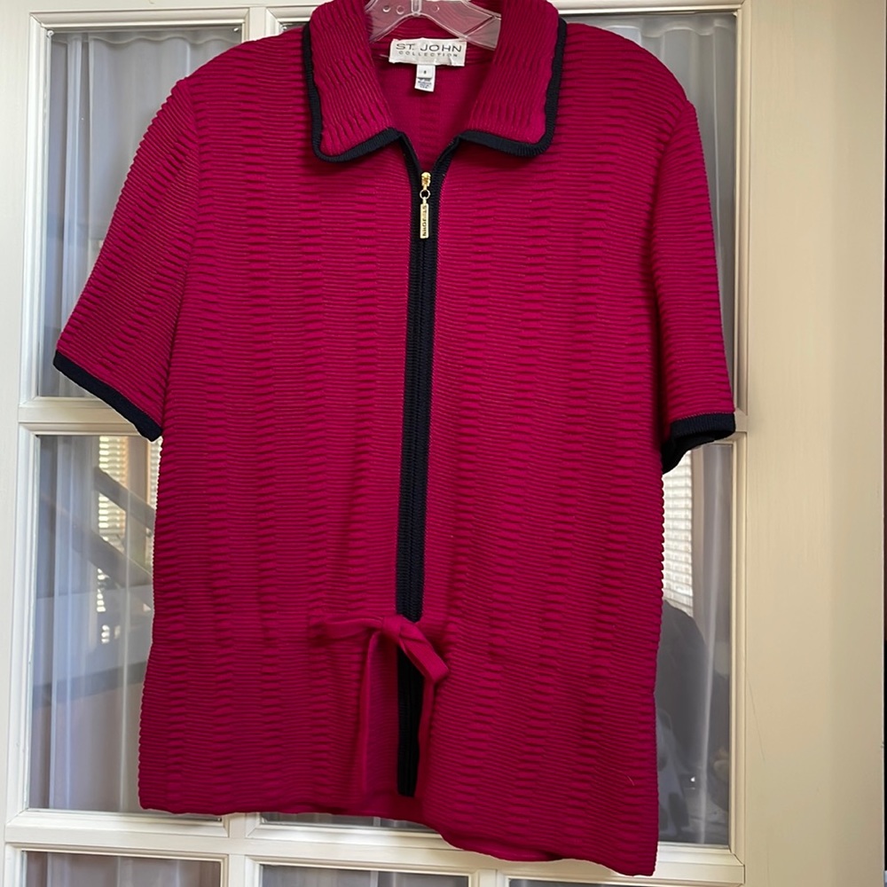 St. John Collection, size 8, short sleeve, zippered, waist tied, spring jacket